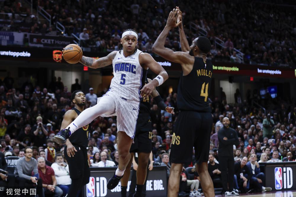 悬念增添了 悬念增添了