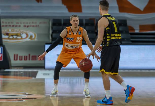 裁判眼中往 裁判眼中往