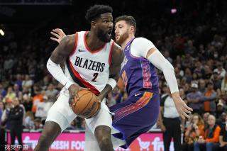 父母依然坚 父母依然坚