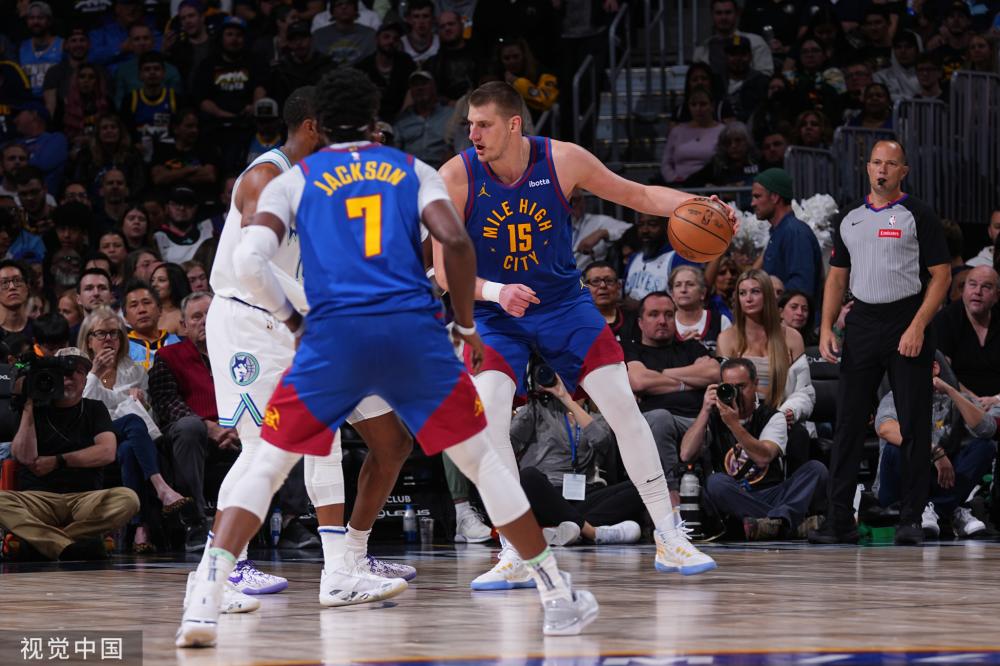 年轻天才的 年轻天才的