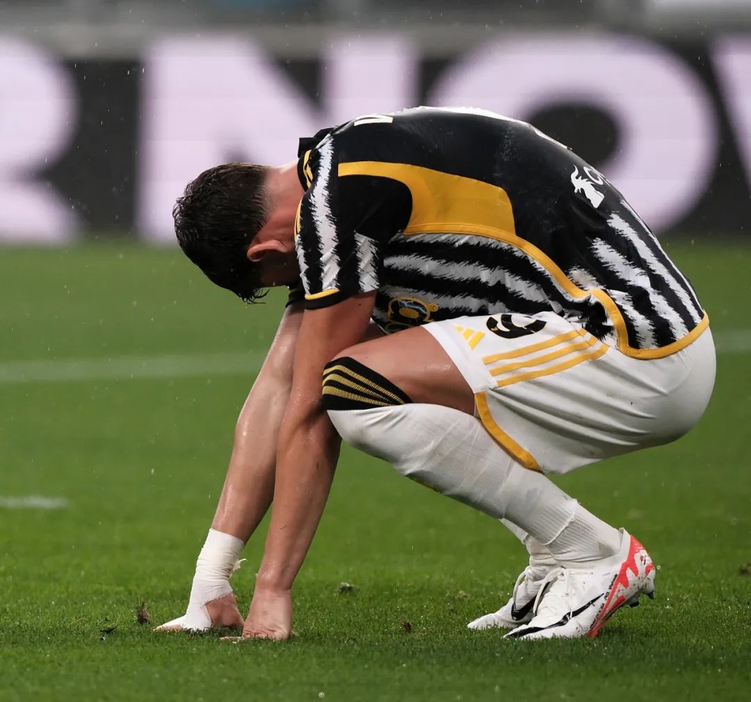 也展现了年 也展现了年